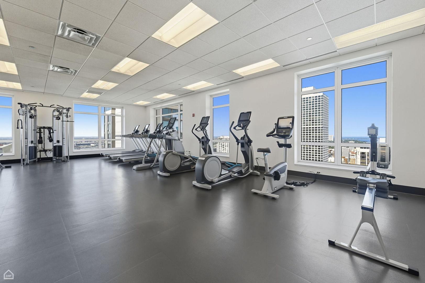 10 E Delaware Place Unit: 21D