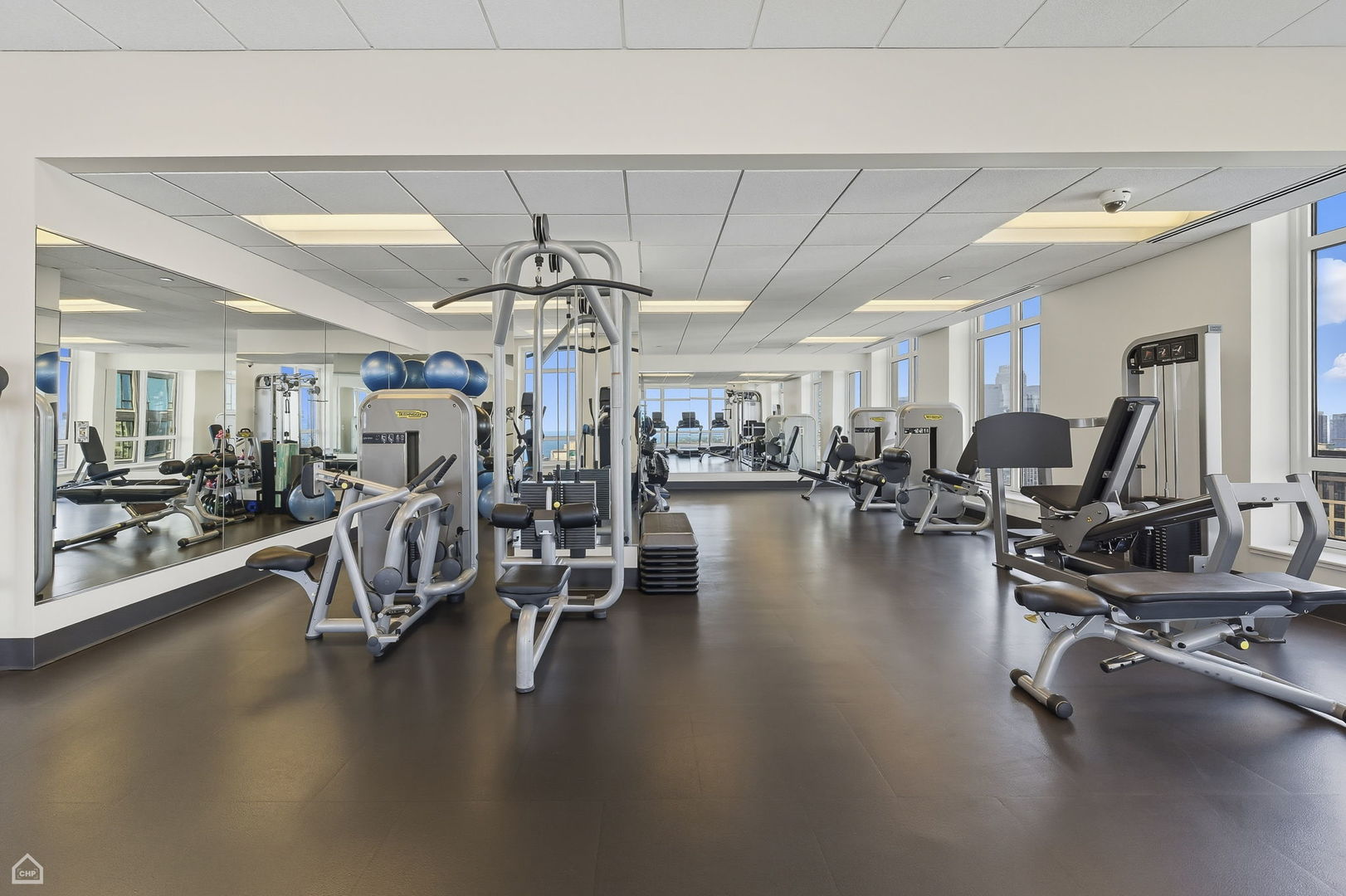 10 E Delaware Place Unit: 21D