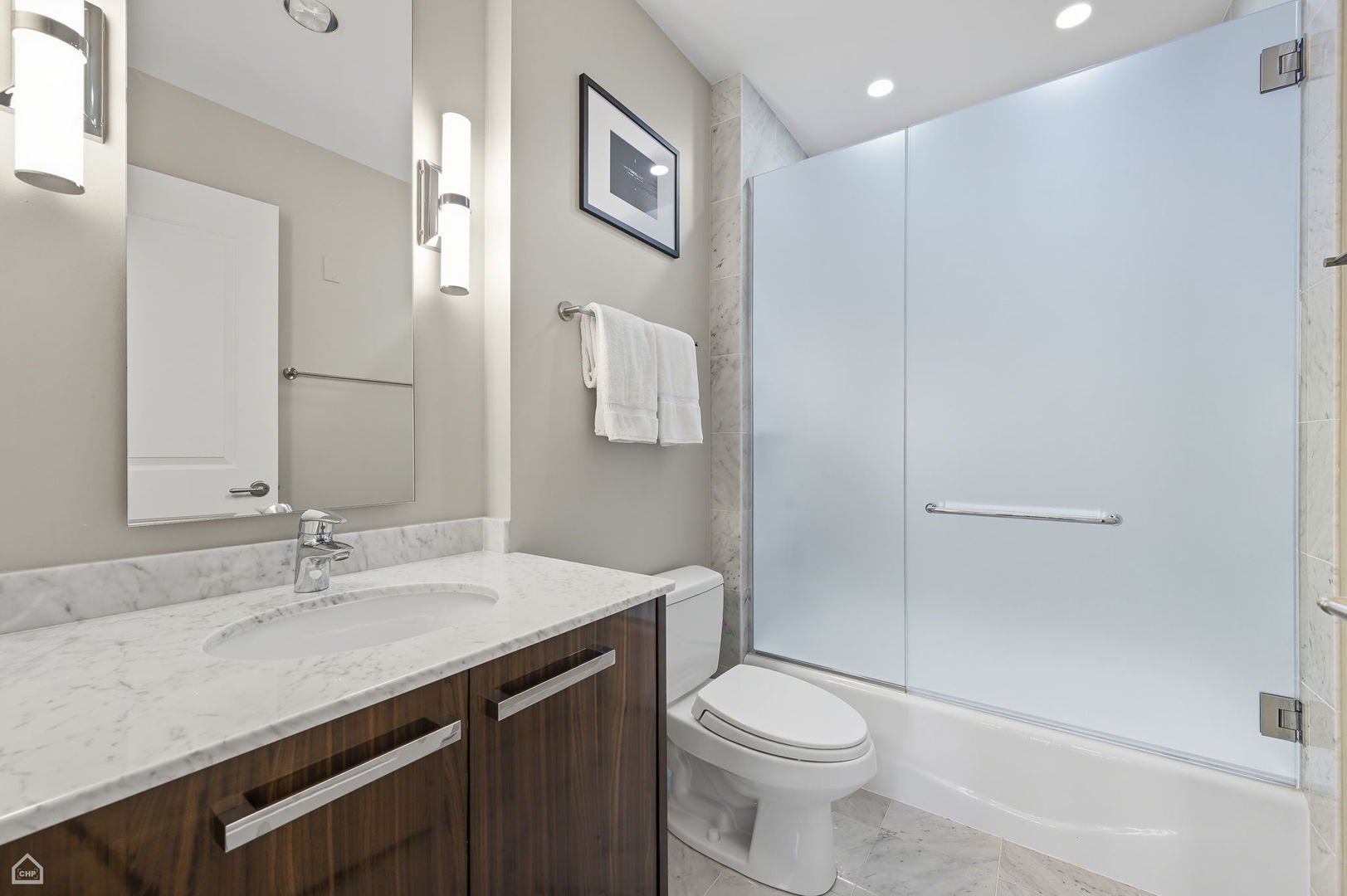 10 E Delaware Place Unit: 21D