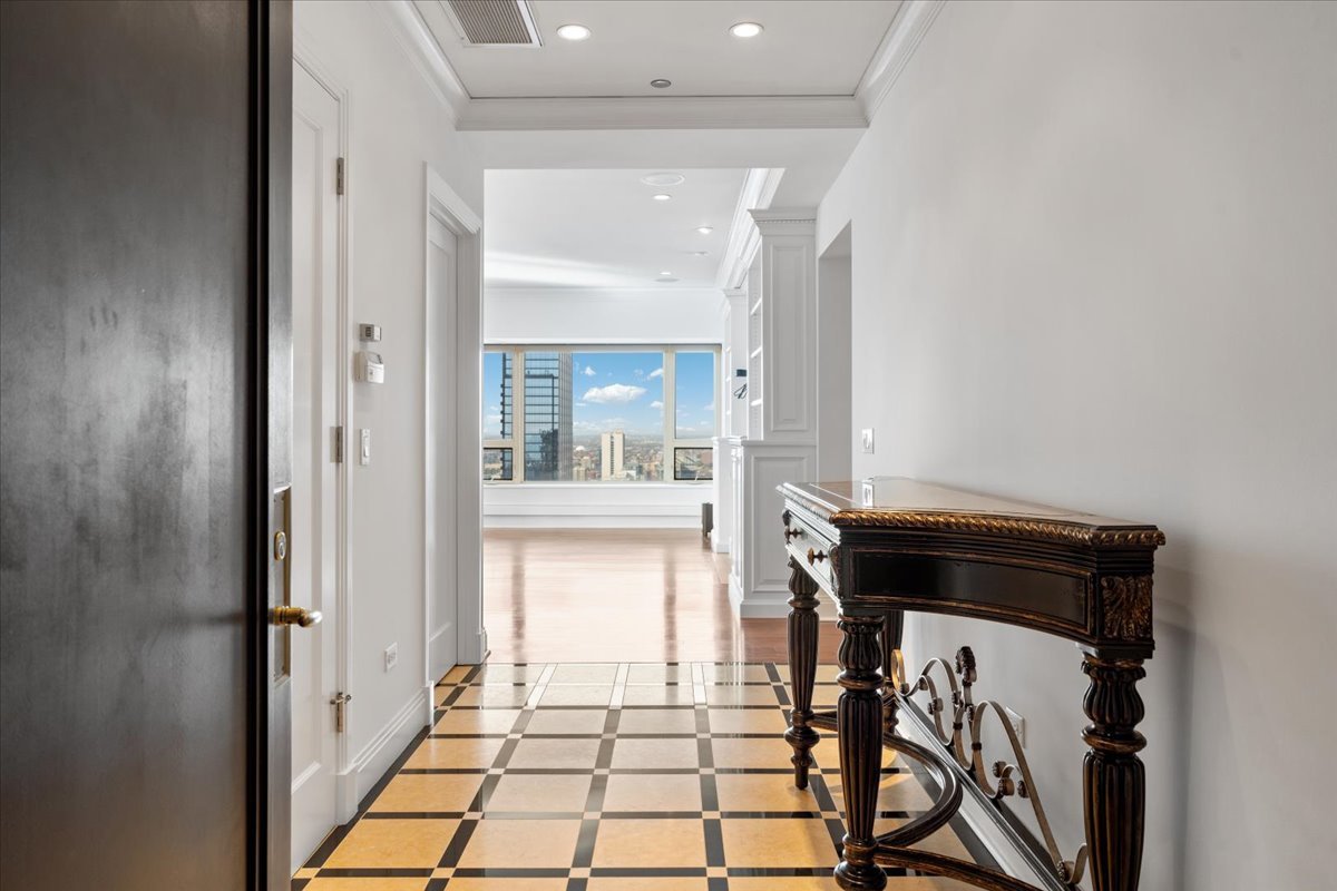 800 N Michigan Avenue Unit: 3603