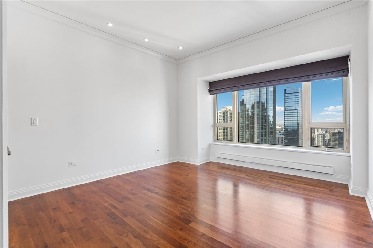 800 N Michigan Avenue Unit: 3603