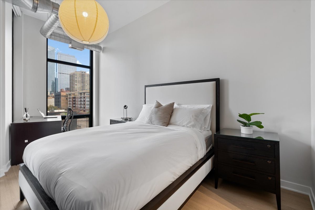 740 W Fulton Street Unit: 507