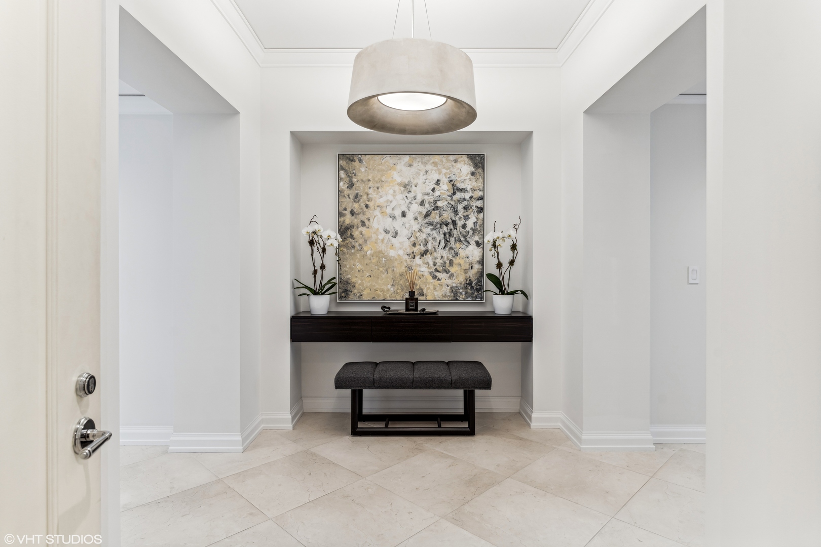 11 E Walton Street Unit: 4202