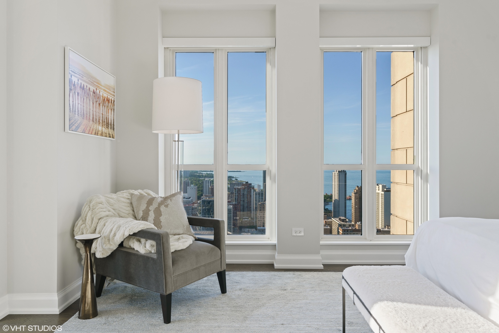 11 E Walton Street Unit: 4202