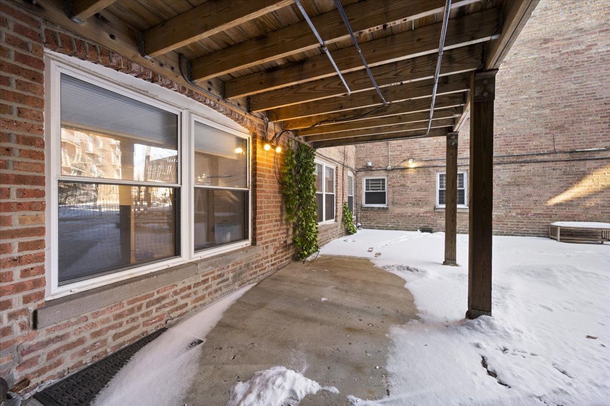 3806 W Belle Plaine Avenue Unit: G