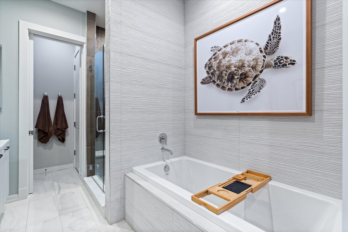 2753 N Hampden Court Unit: 3B