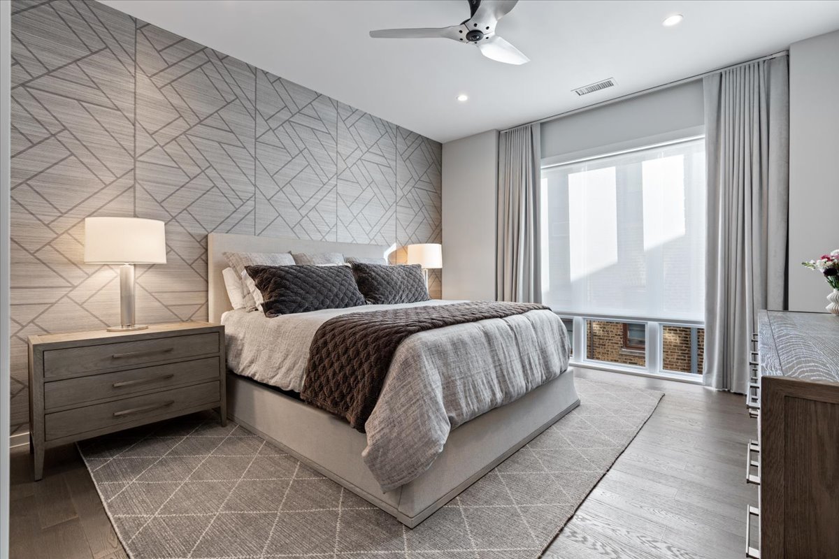 2753 N Hampden Court Unit: 3B