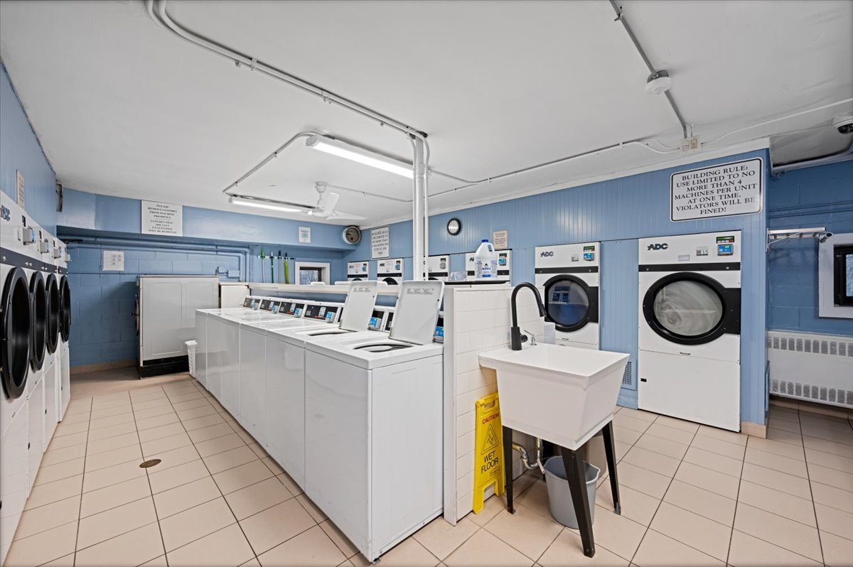 5855 N Sheridan Road Unit: 25G