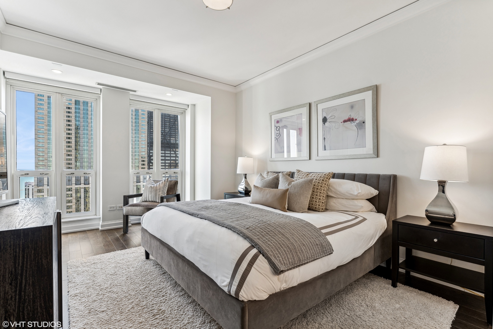 11 E Walton Street Unit: 4202