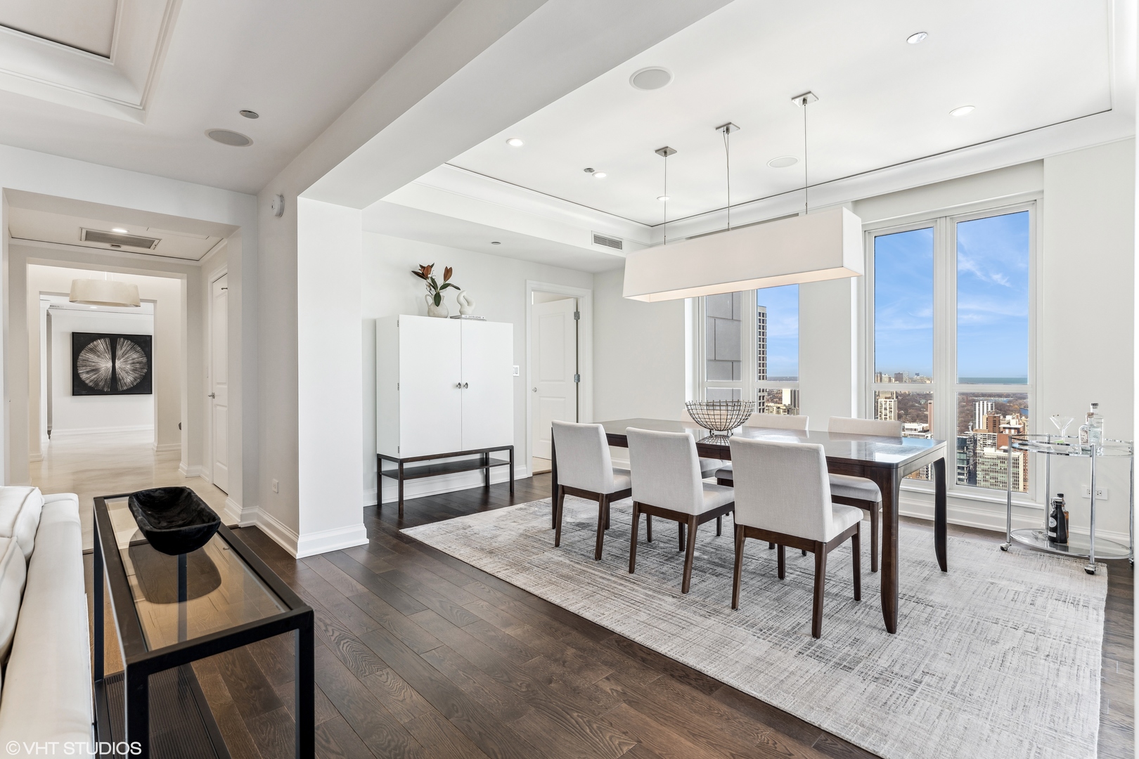 11 E Walton Street Unit: 4202