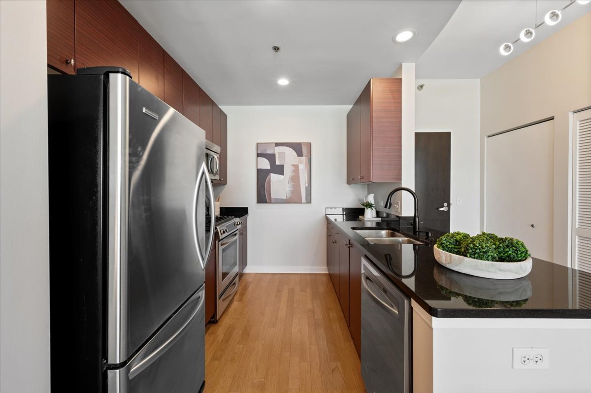 303 W Ohio Street Unit: 1808