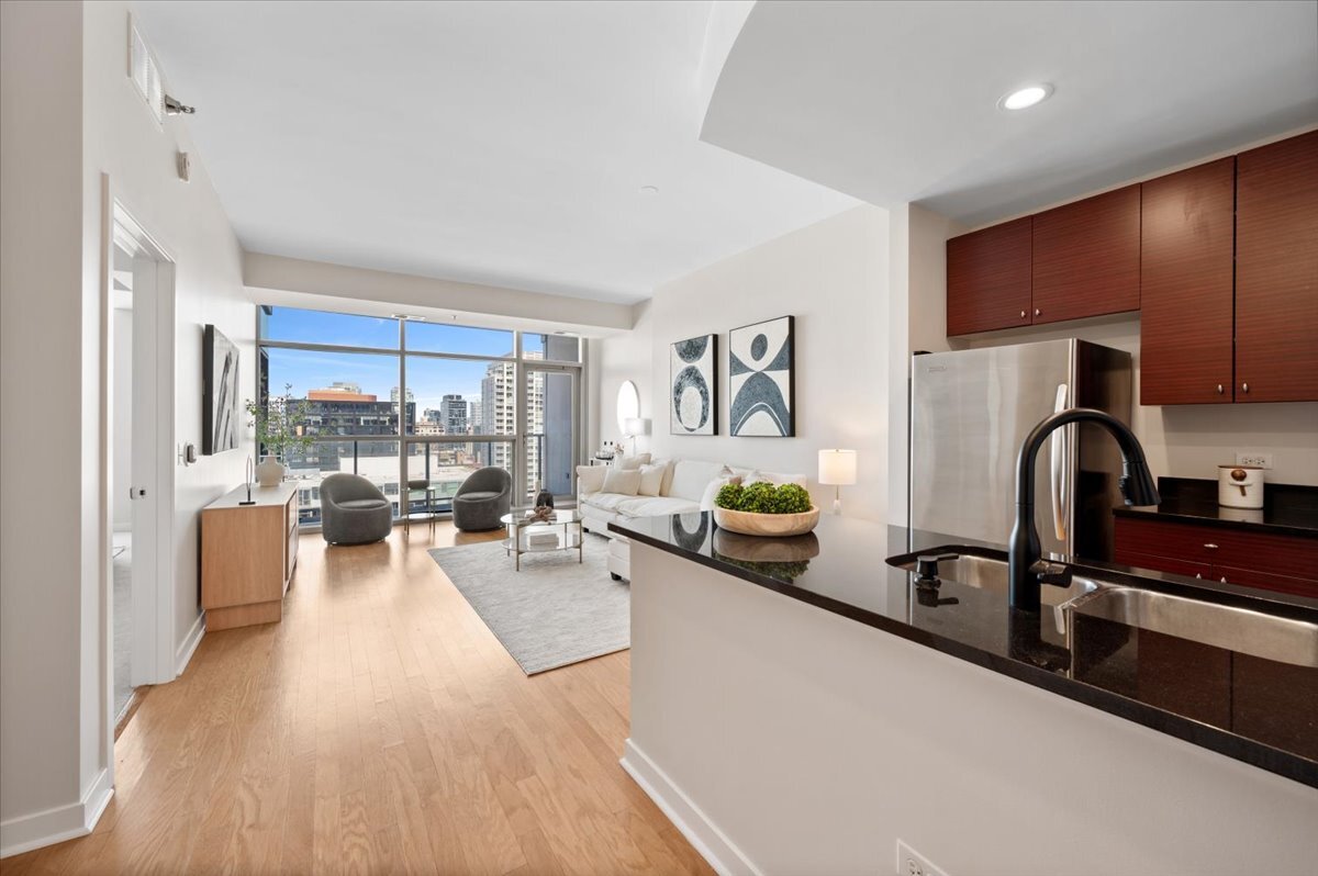 303 W Ohio Street Unit: 1808