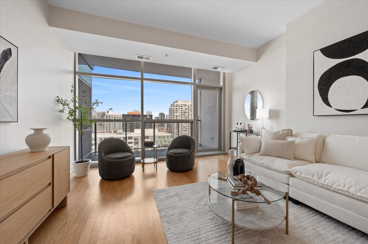 303 W Ohio Street Unit: 1808