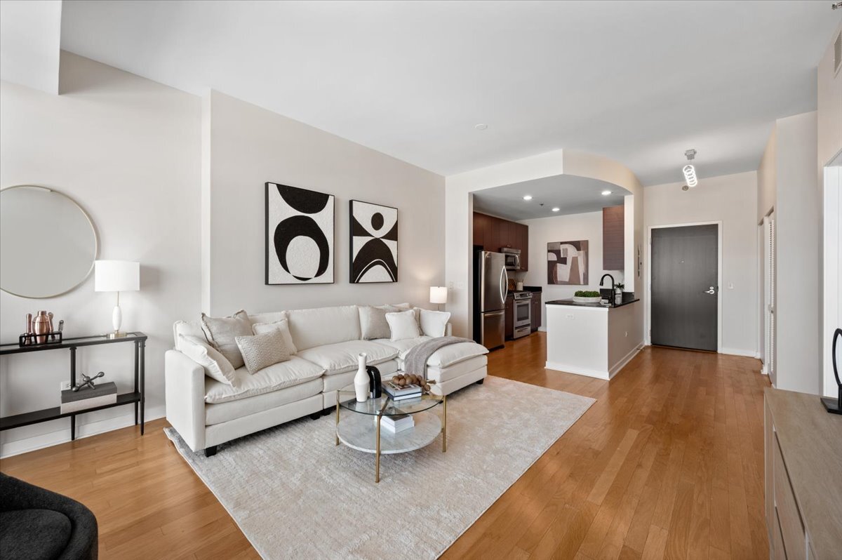 303 W Ohio Street Unit: 1808