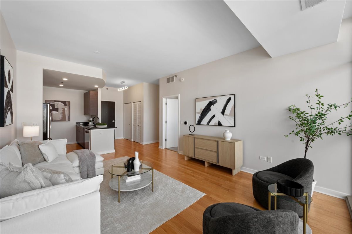 303 W Ohio Street Unit: 1808