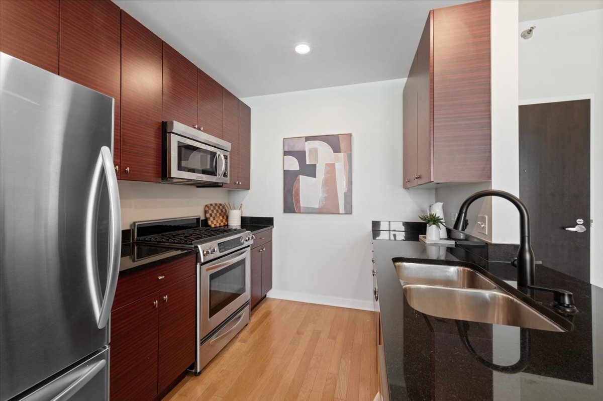 303 W Ohio Street Unit: 1808