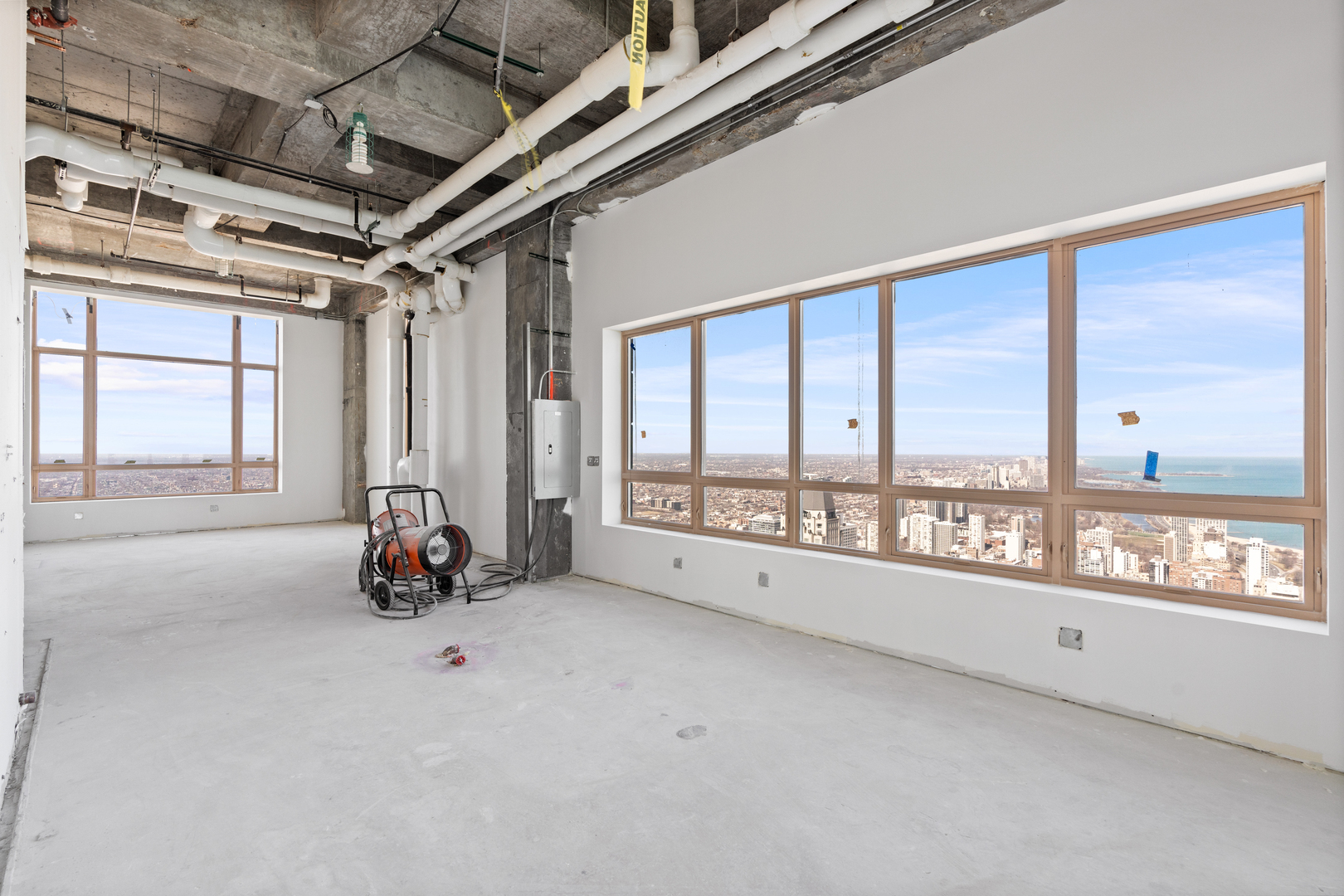 800 N Michigan Avenue Unit: PH67