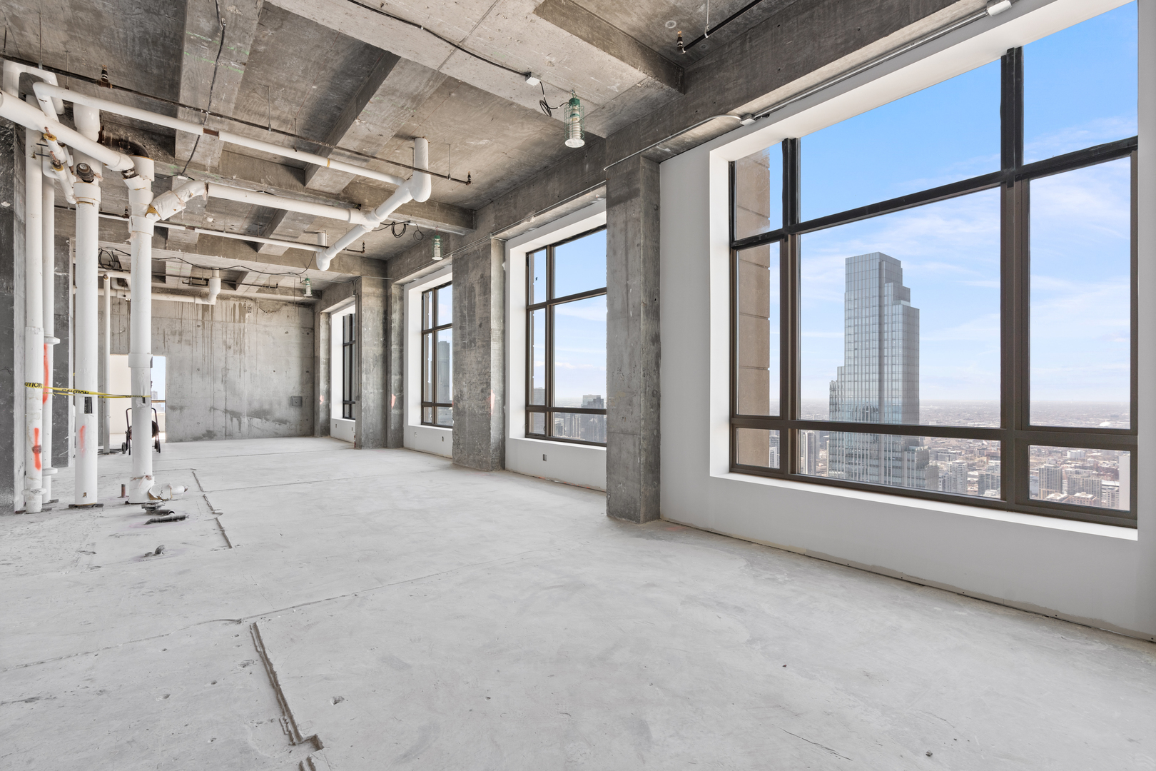 800 N Michigan Avenue Unit: PH67