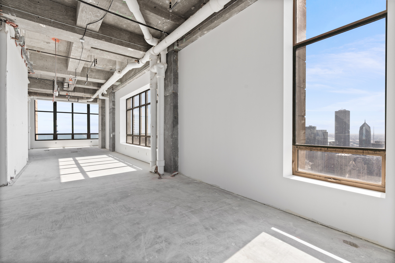 800 N Michigan Avenue Unit: PH67