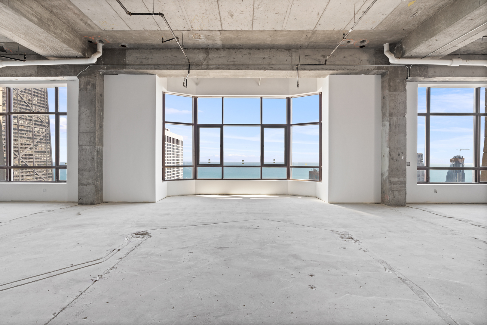 800 N Michigan Avenue Unit: PH67