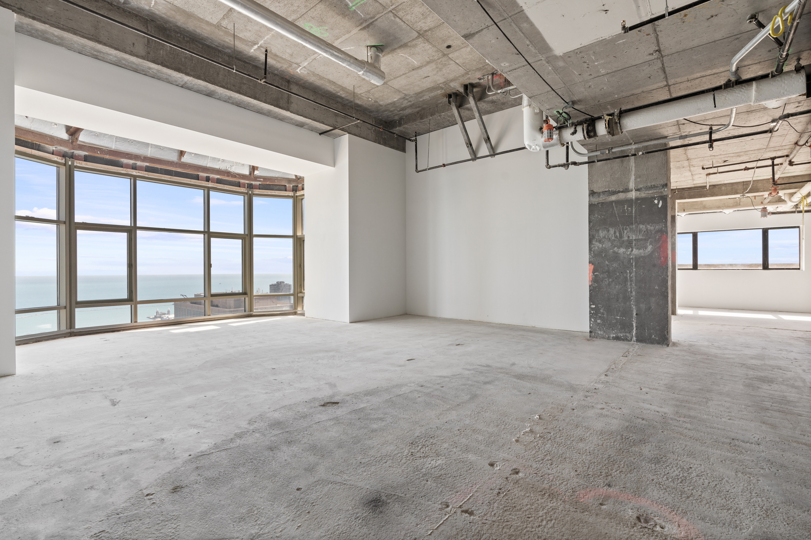 800 N Michigan Avenue Unit: PH67