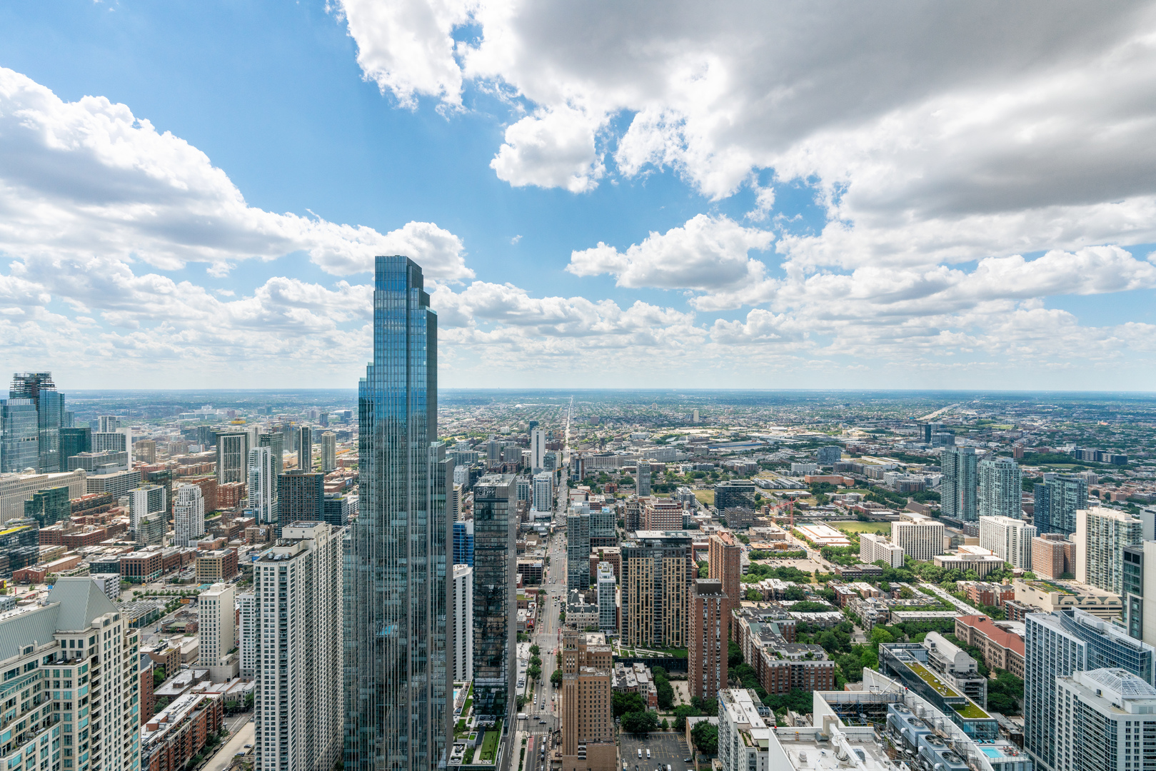 800 N Michigan Avenue Unit: PH67