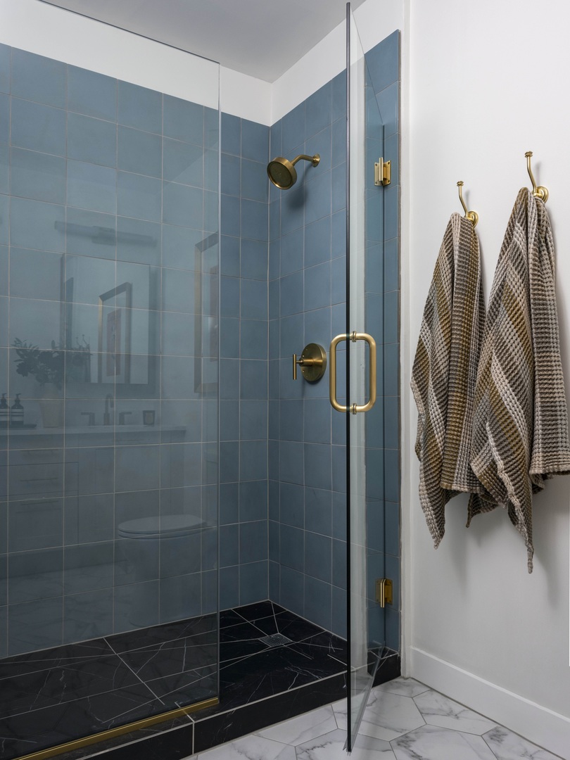 744 N Clark Street Unit: 1001