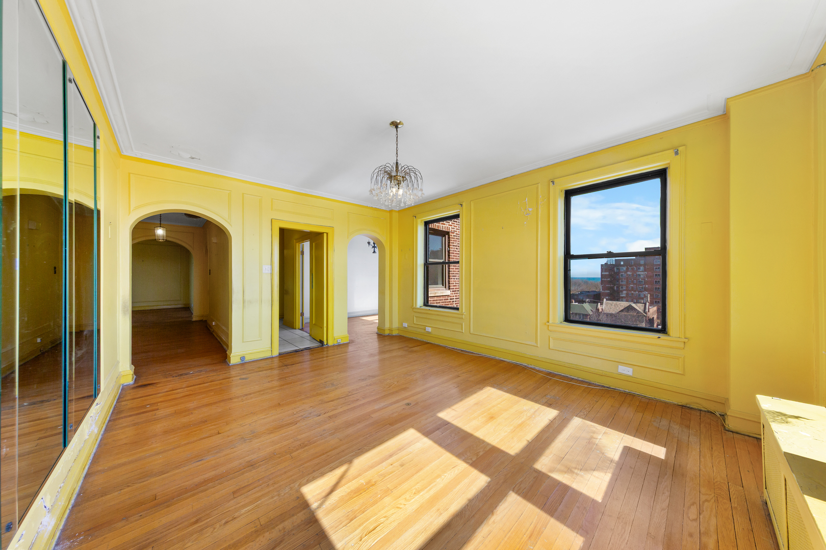 6935 S Crandon Avenue Unit: 8D