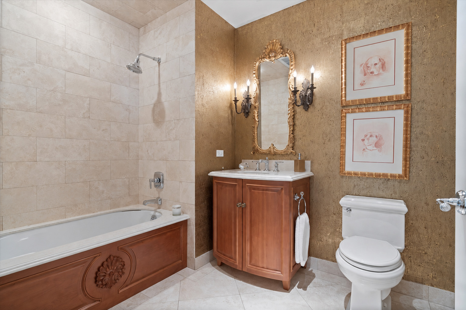 11 E Walton Street Unit: 4402