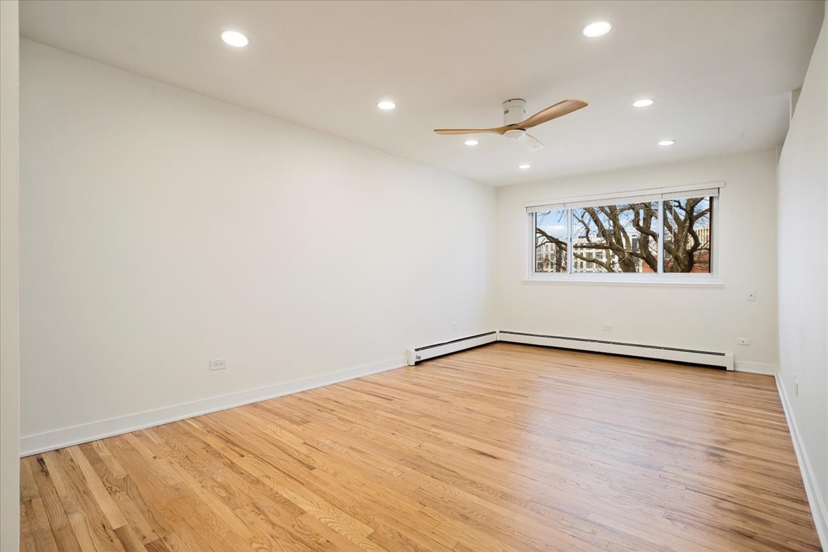 515 W Wrightwood Avenue Unit: 515
