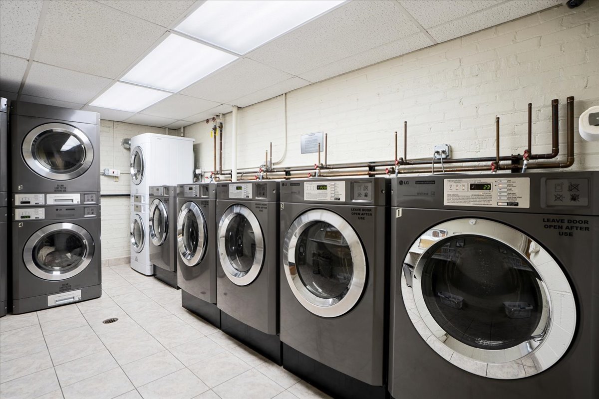 515 W Wrightwood Avenue Unit: 515