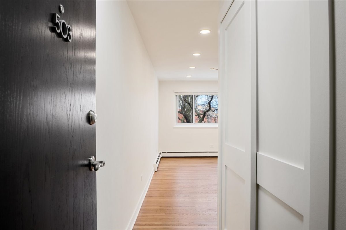 515 W Wrightwood Avenue Unit: 515