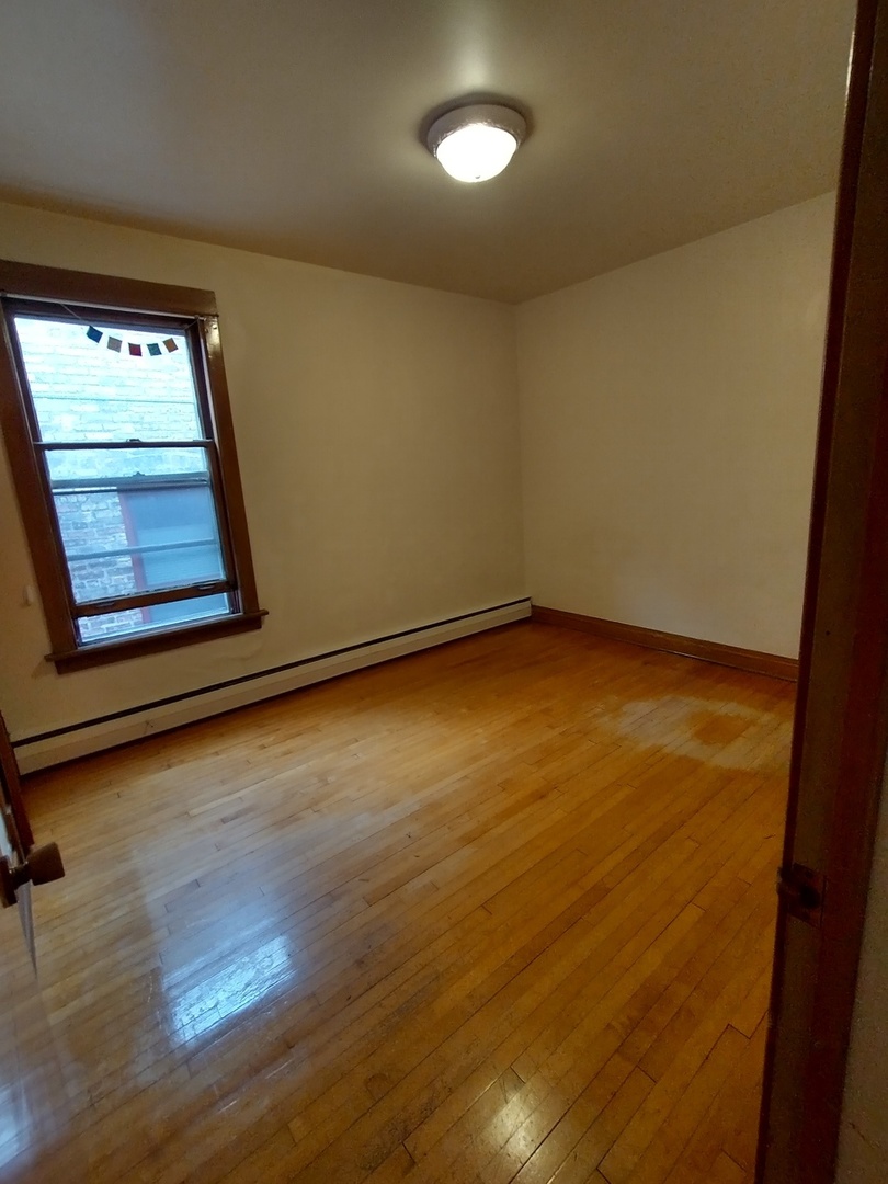 3646 W Wrightwood Avenue Unit: 2
