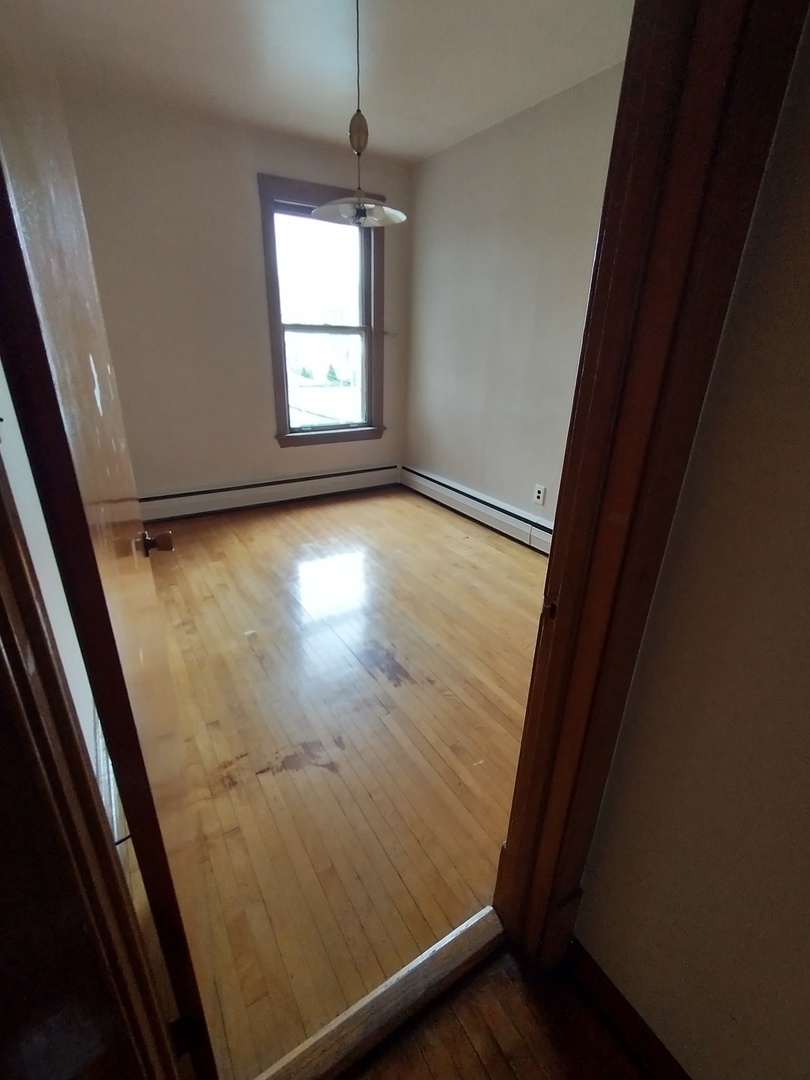3646 W Wrightwood Avenue Unit: 2