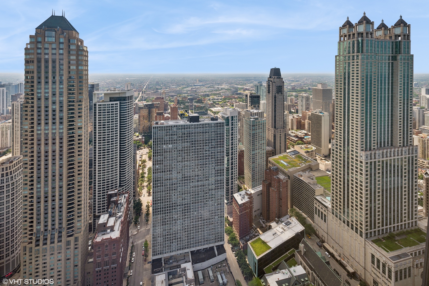180 E PEARSON Street Unit: 5906
