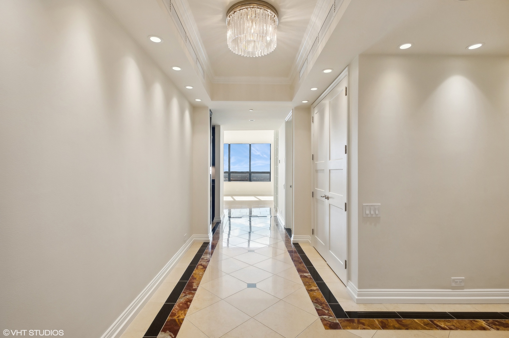 180 E PEARSON Street Unit: 5906