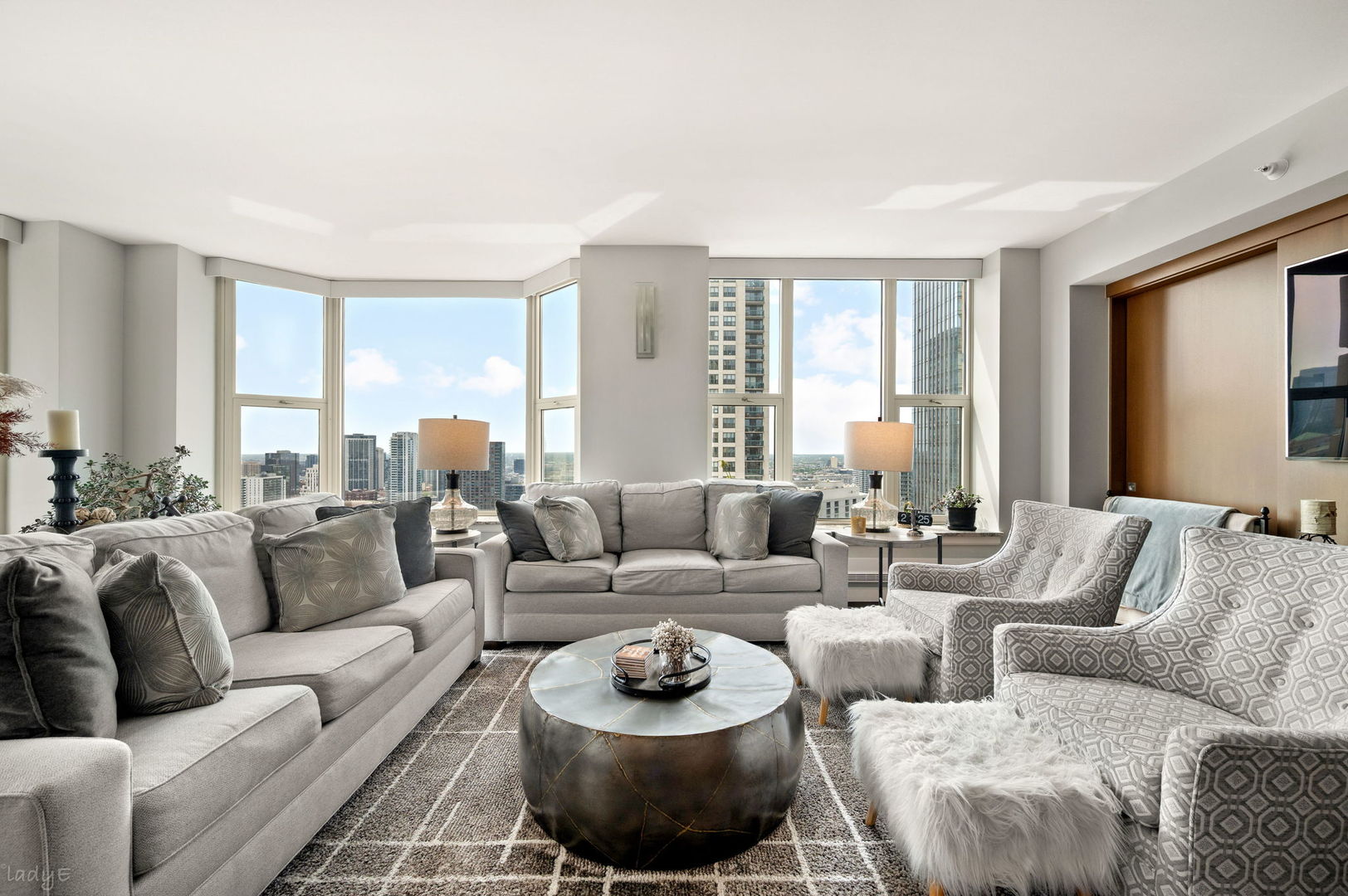 25 E Superior Street Unit: 3601