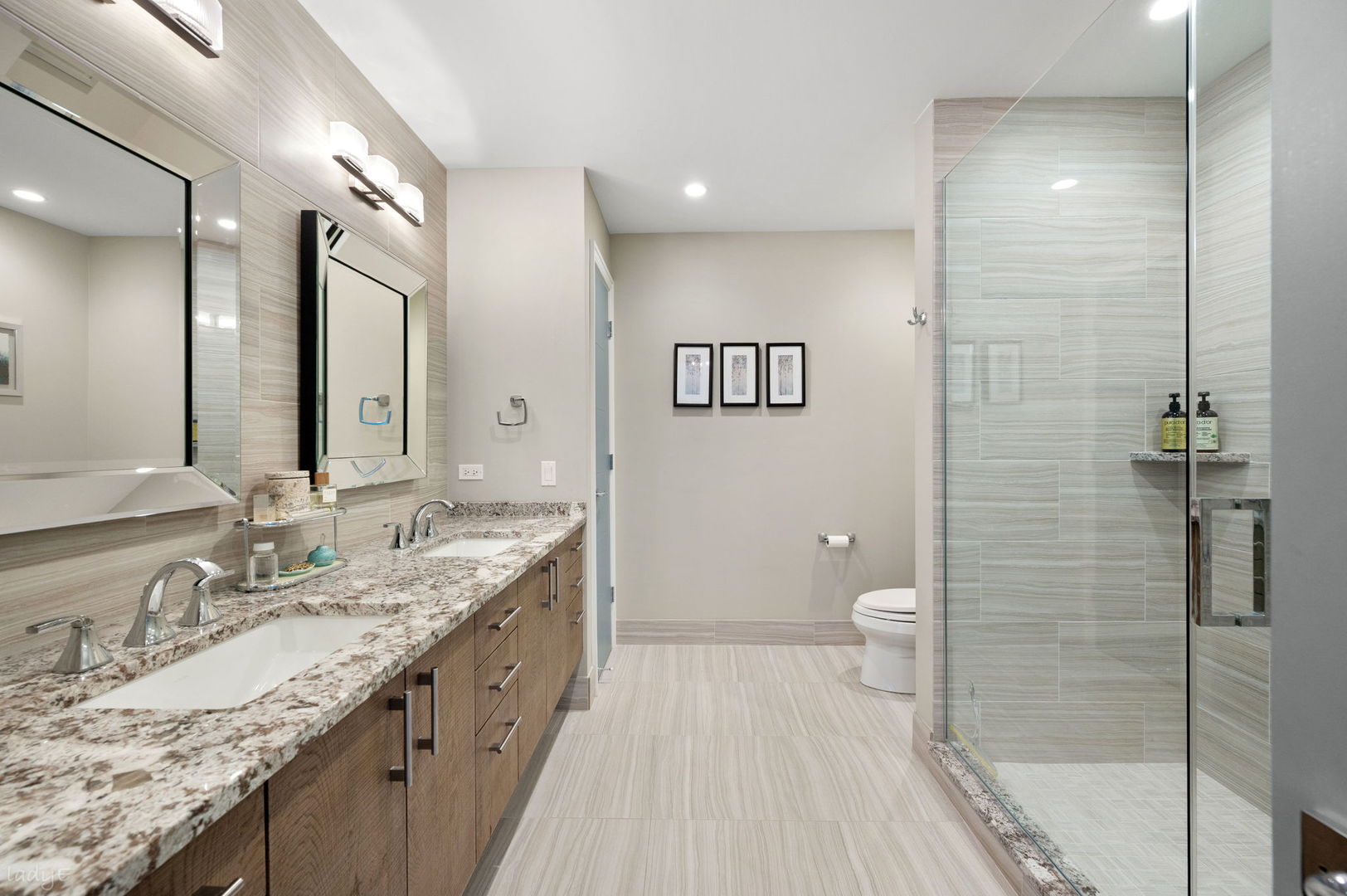 25 E Superior Street Unit: 3601