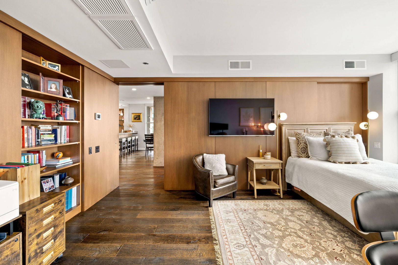 25 E Superior Street Unit: 3601