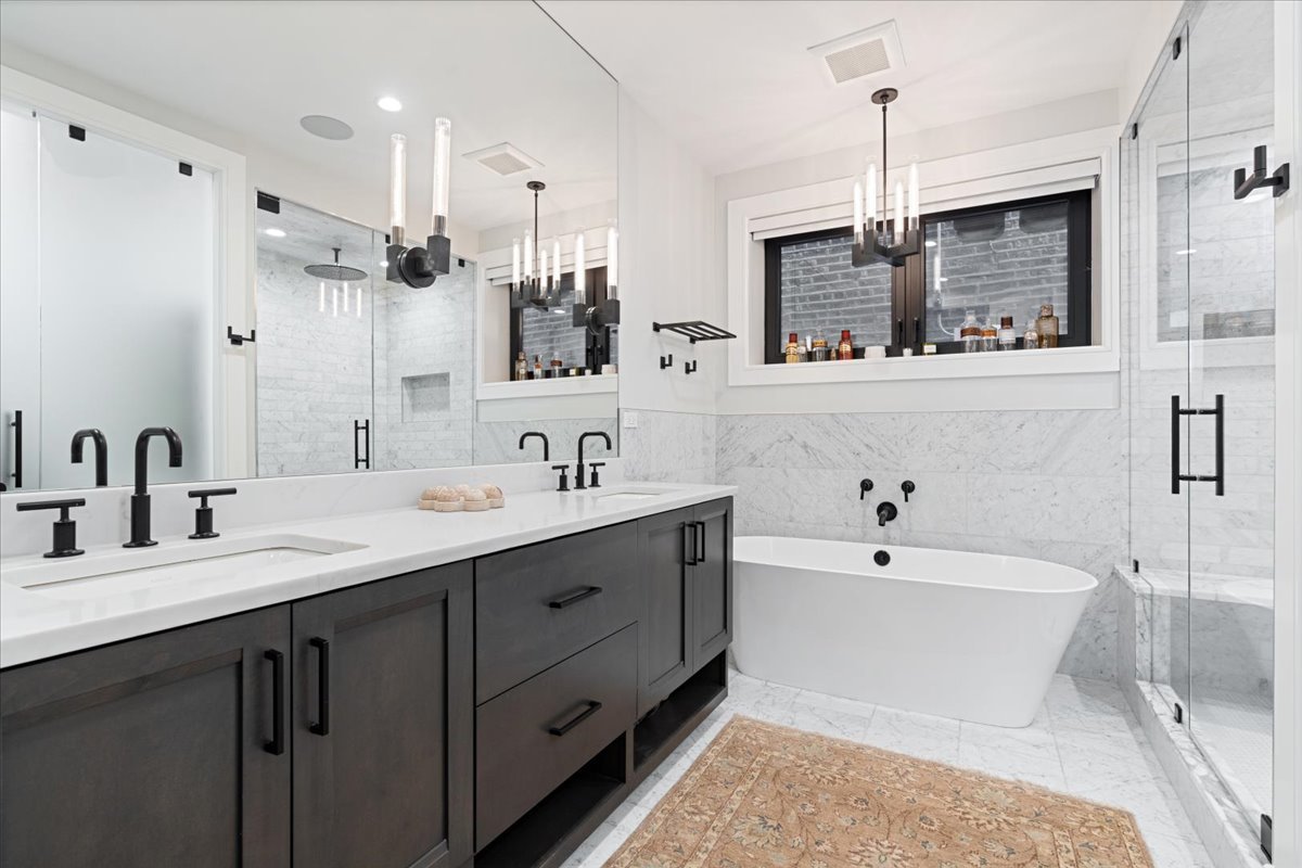 2207 N Orchard Street Unit: 1