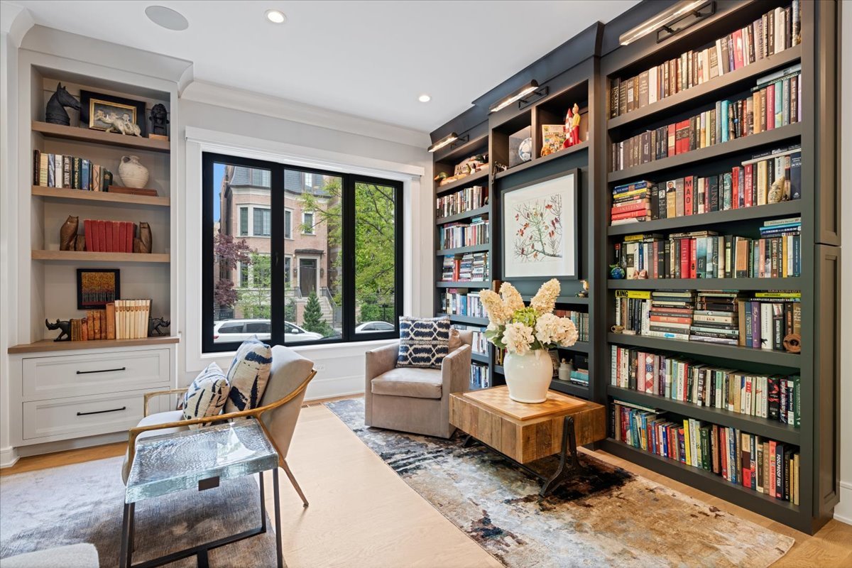 2207 N Orchard Street Unit: 1