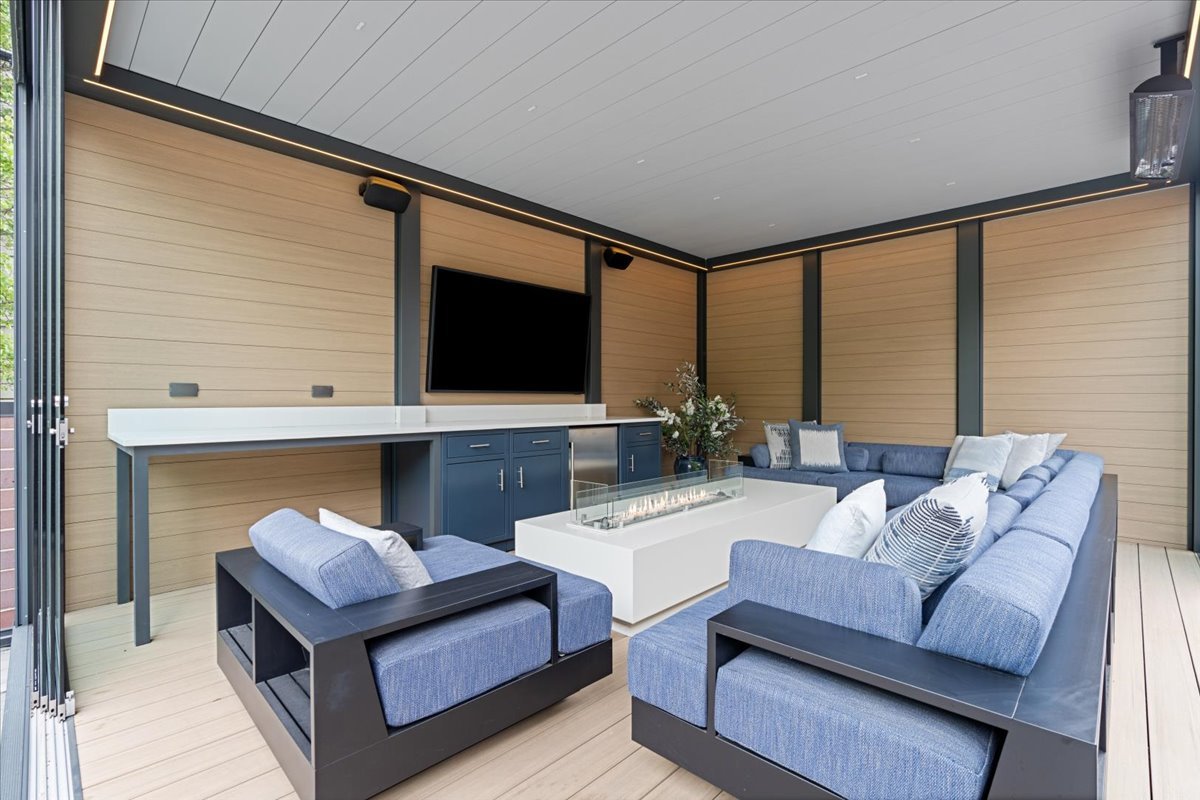 2207 N Orchard Street Unit: 1