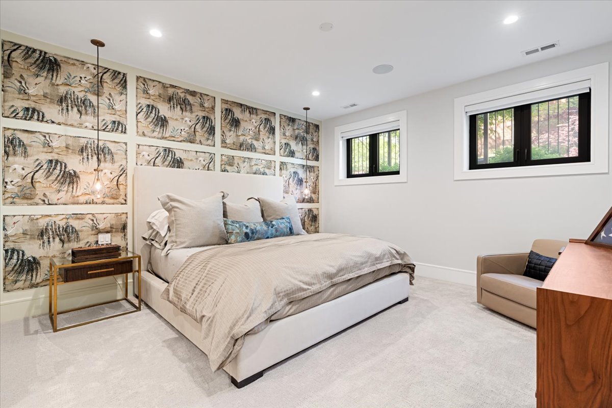 2207 N Orchard Street Unit: 1