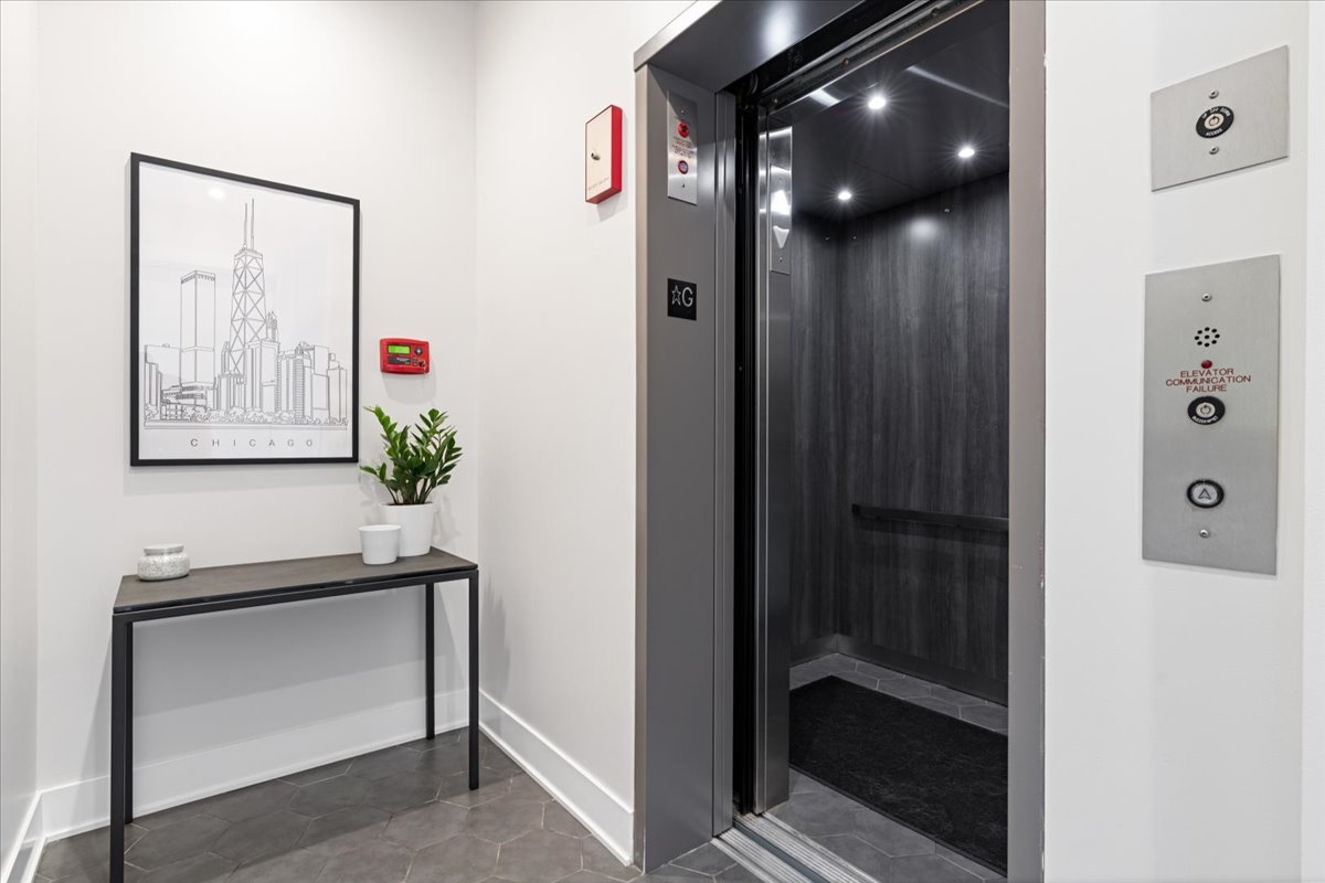 2207 N Orchard Street Unit: 1