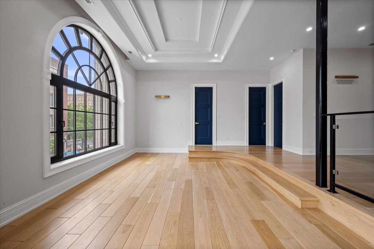 1425 W Fullerton Avenue Unit: 2N