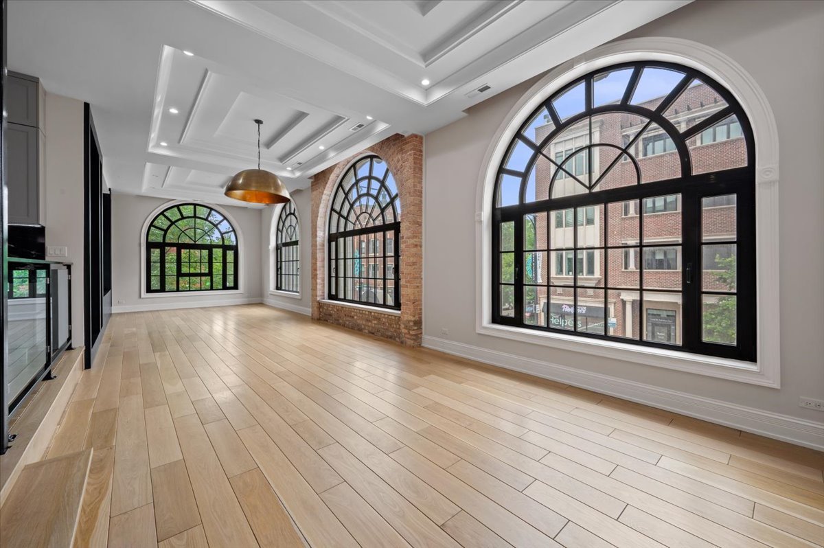 1425 W Fullerton Avenue Unit: 2N