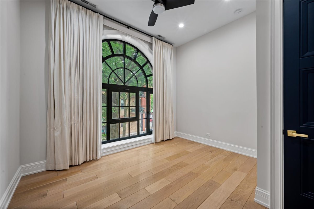 1425 W Fullerton Avenue Unit: 2N