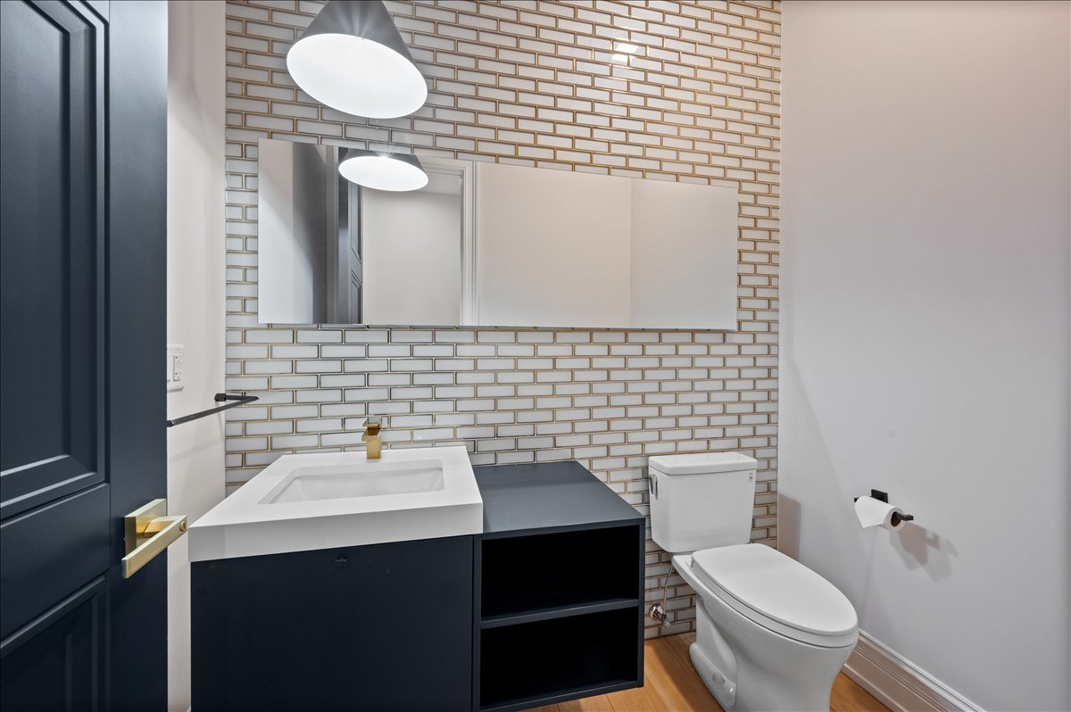 1425 W Fullerton Avenue Unit: 2N