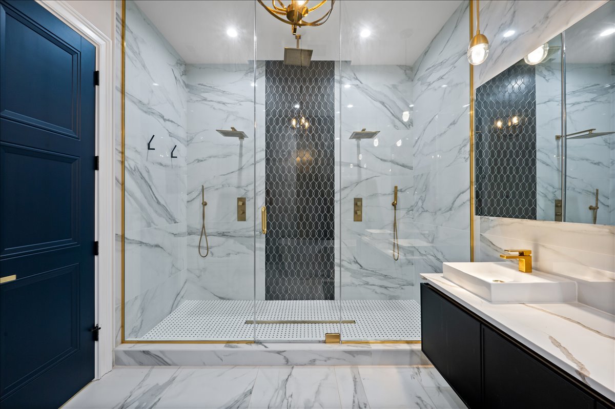 1425 W Fullerton Avenue Unit: 2N