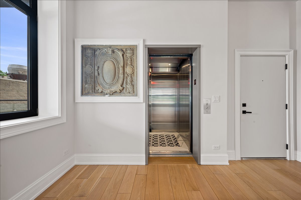 1425 W Fullerton Avenue Unit: 2N